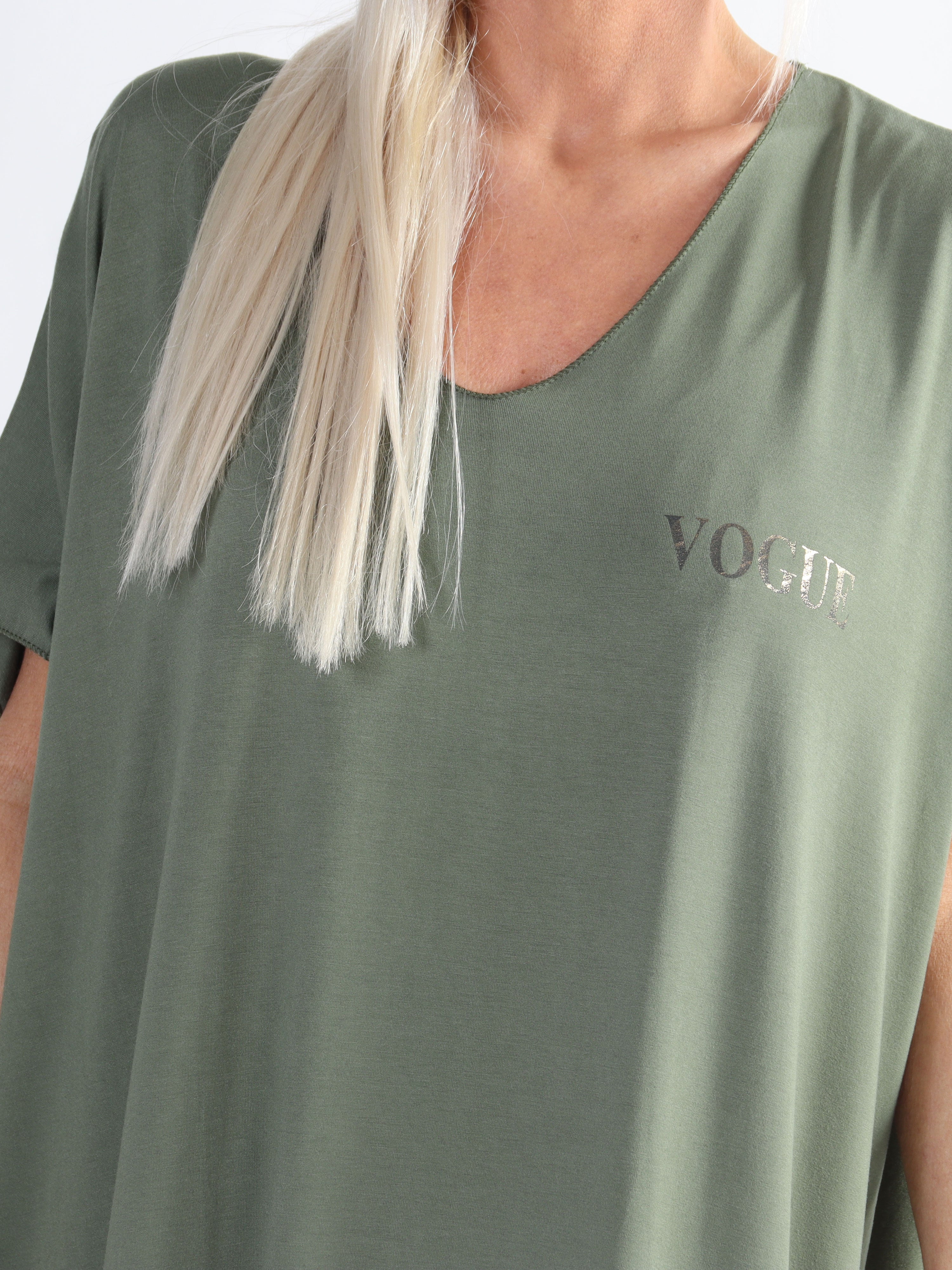 Ellen - Plus size t-shirtkjole i viskose med guldskrift